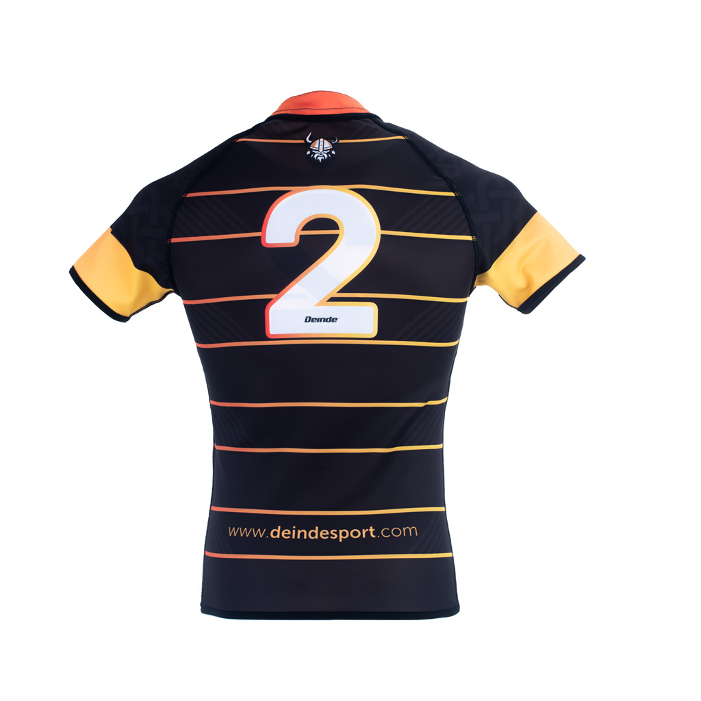 Modelo Camiseta Rugby DinD VivA Reversible