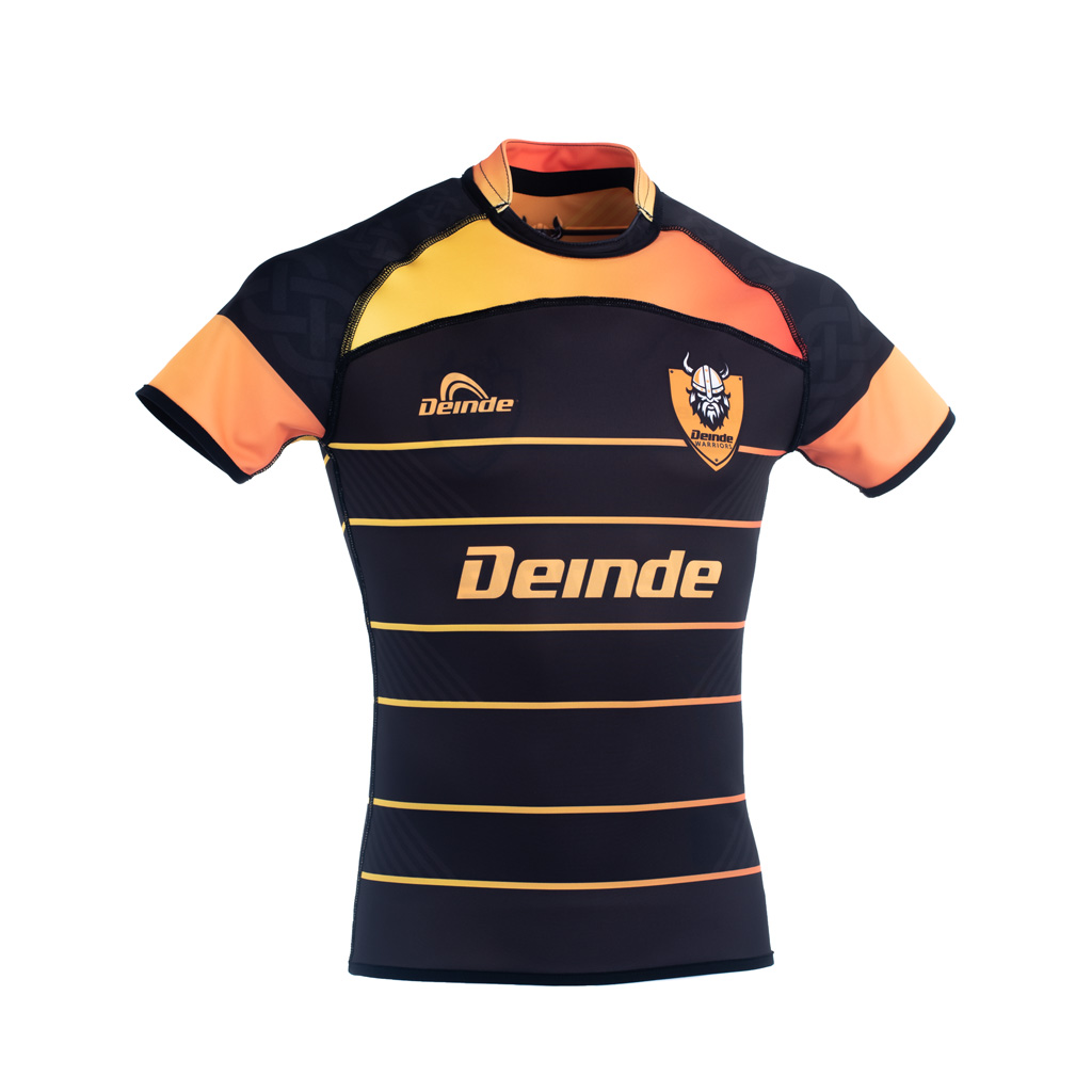 Modelo Camiseta Rugby DinD VivA Reversible